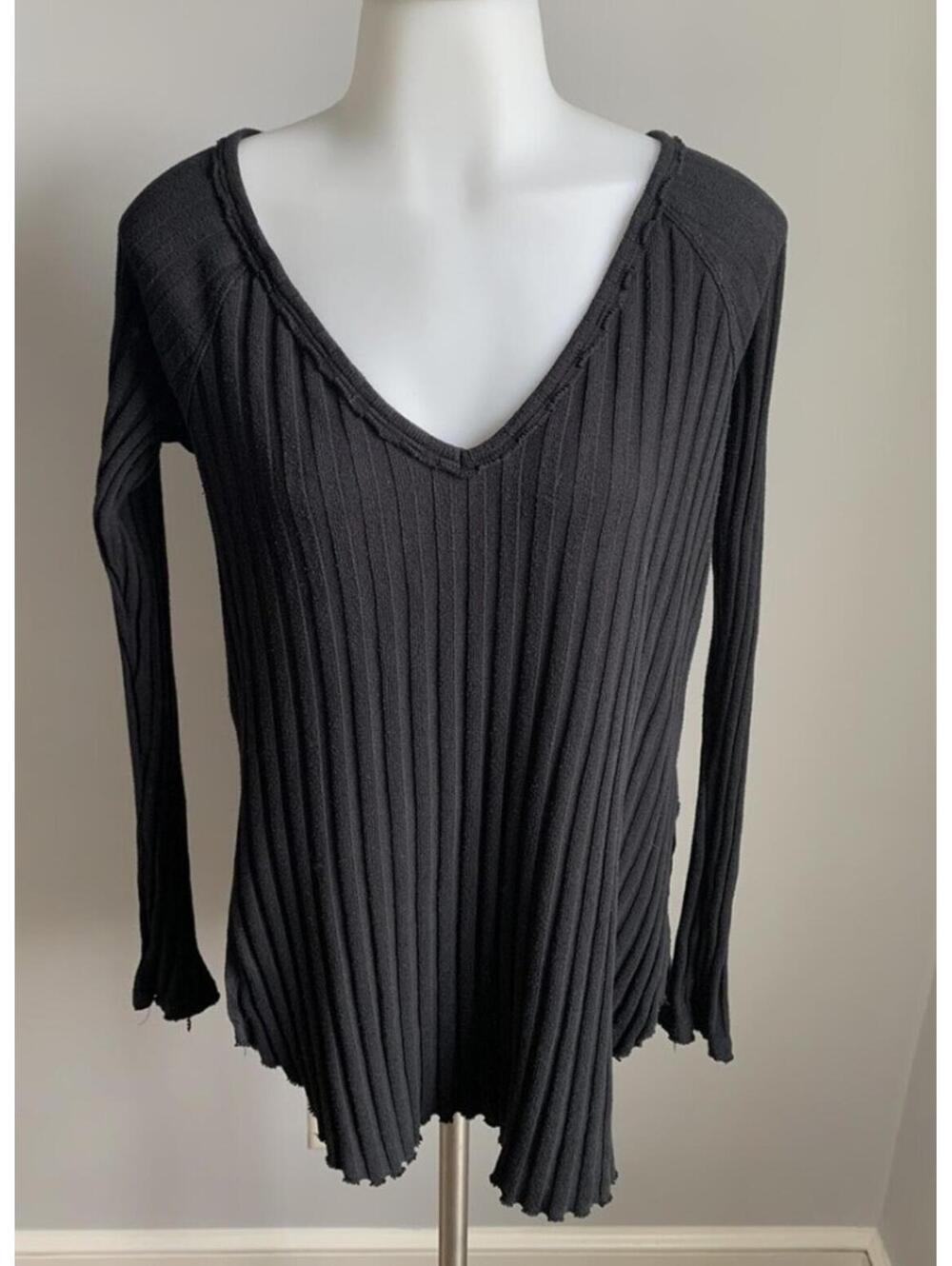 Free People Ribbed light weight sweater/tunic